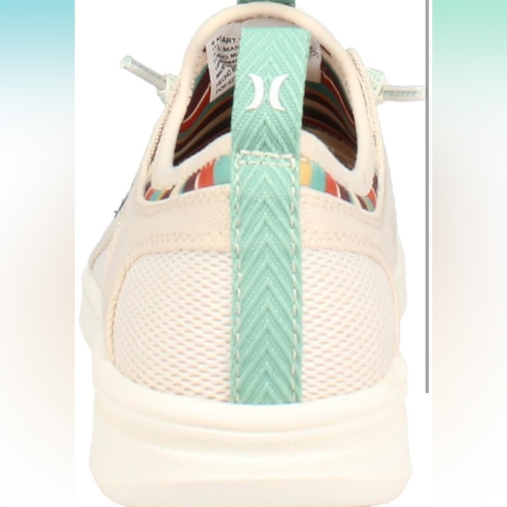 Hurley Women's Castaic Sneaker NWT new in box - Picture 3 of 7